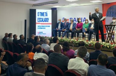 Jerônimo anuncia novos secretários da Bahia
