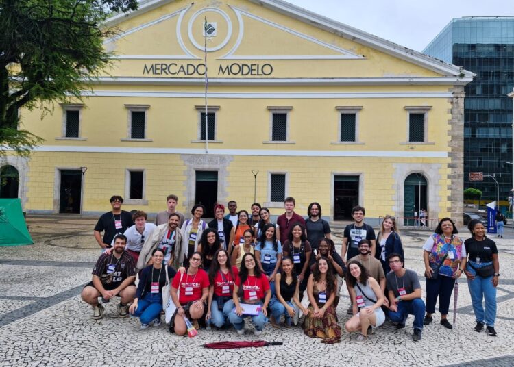 Universitários brasileiros e estrangeiros têm experiência turística imersiva em Salvador