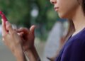Escuta em saúde mental para jovens é oferecida pelo SUS Digital