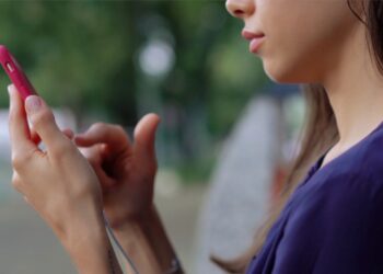 Escuta em saúde mental para jovens é oferecida pelo SUS Digital