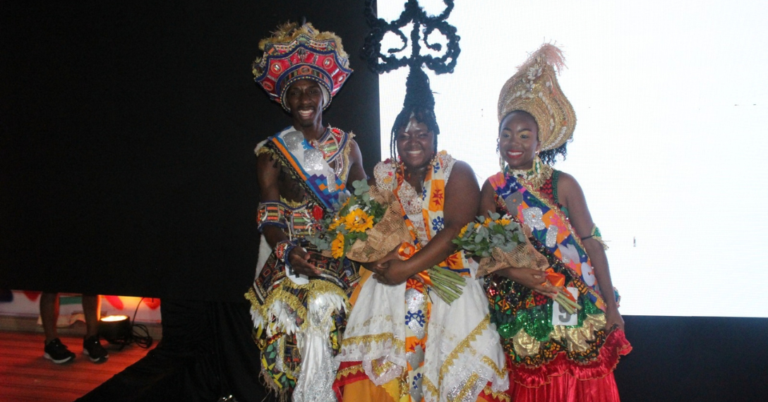Concurso de beleza negra elege Rainha Odara, Princesa e Príncipe, em Salvador